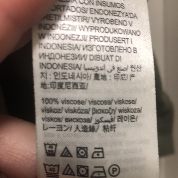 Calvin Klein button down shirt long sleeve - Picture 7 of 7